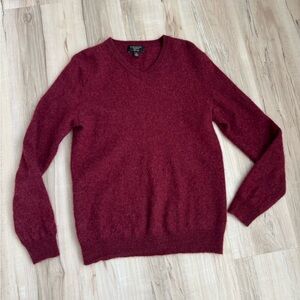 100% cashmere Club Room Men's Deep Red V-Neck Sweater